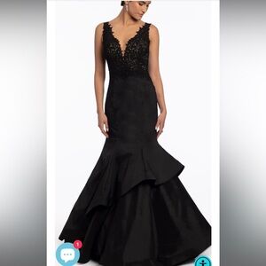 Black Lace V-Neck Mermaid Wedding Dress